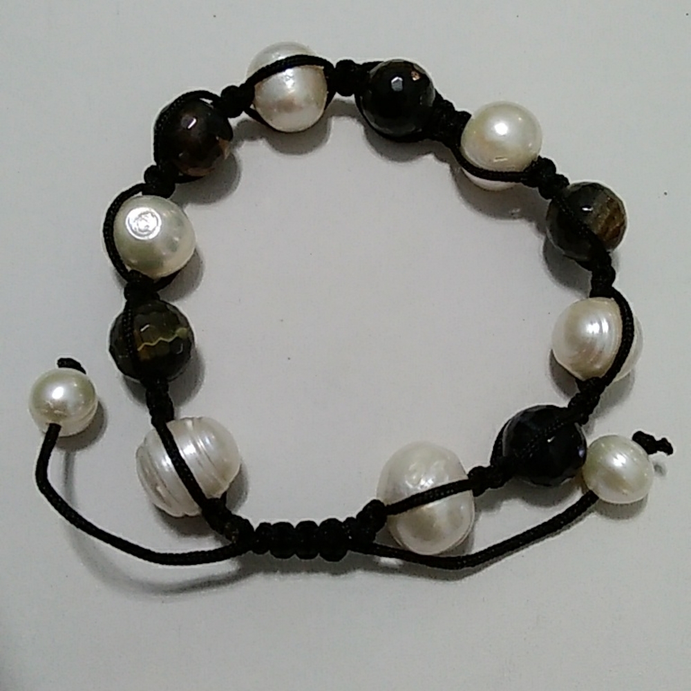 Pearl and Tiger's Eye Shamballa Bracelet